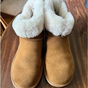 Kookaburra size 7 mini boots